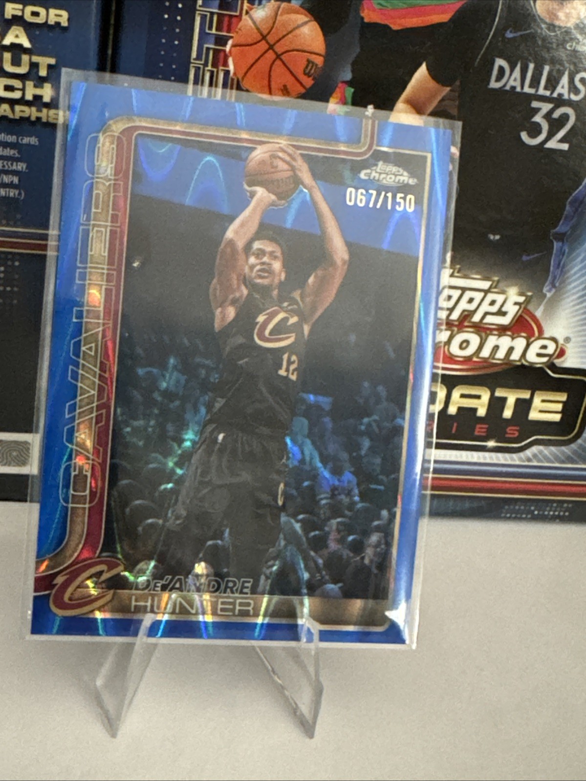 2025-26 Topps Chrome Update De'Andre Hunter #74 Blue Raywave /150