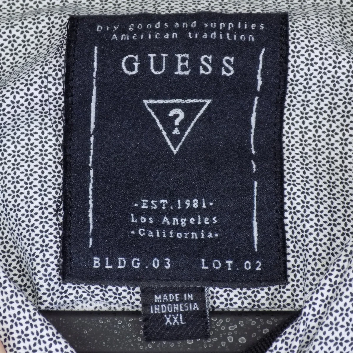 Camisa Guess Abotonada Para Hombre XXL Negra Blanca Calce Regular Usada en Excelente Condición