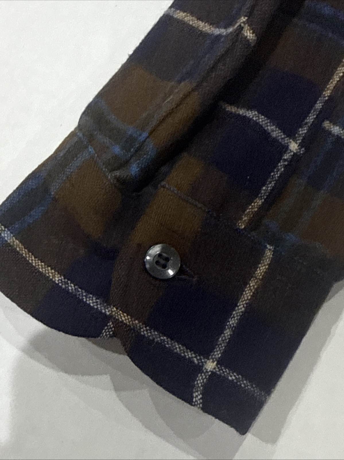 Vintage Pendleton Wool Flannel Button Down Shirt.… - image 4