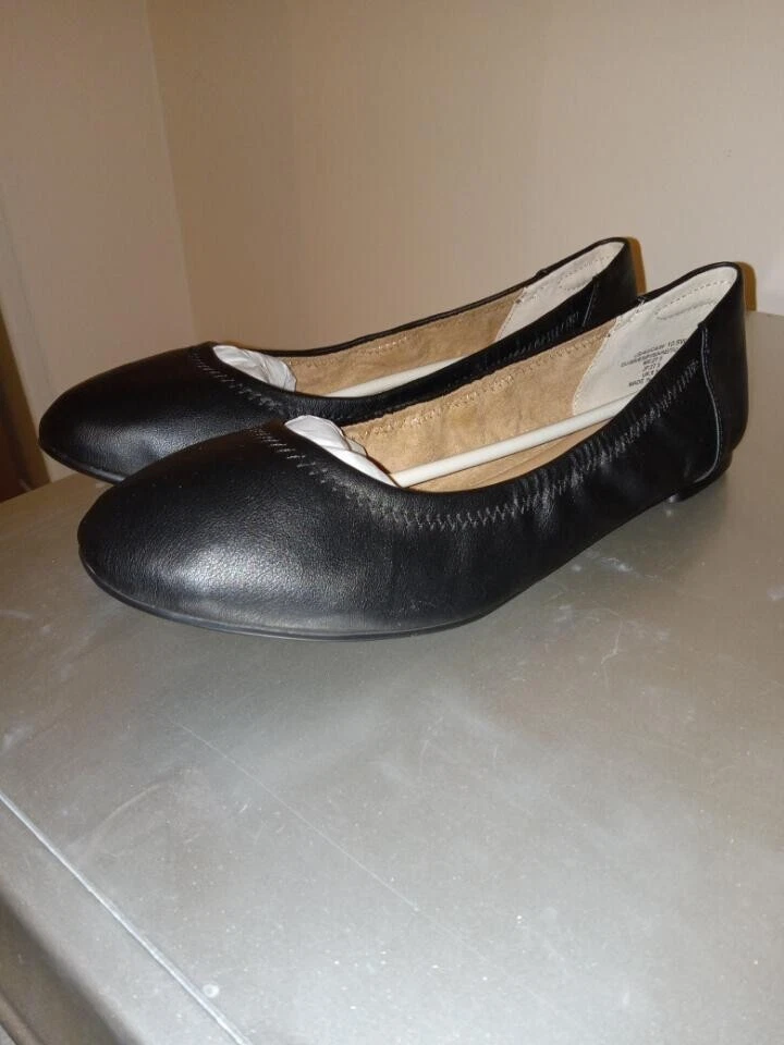 Best black hotsell flats on amazon