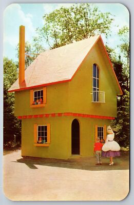 Old Forge NY~Enchanted Forest~Cinderella's House~Princess Escorts Visitor~1950s