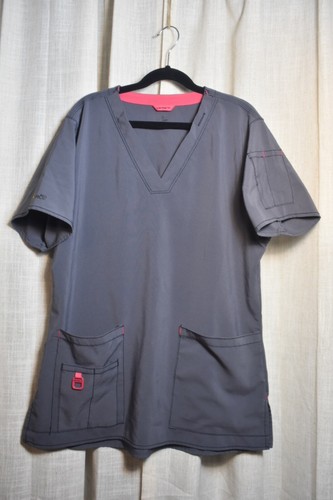 Carhartt Women's Size Small Grey Scrubs Top Comfortable and cool very soft