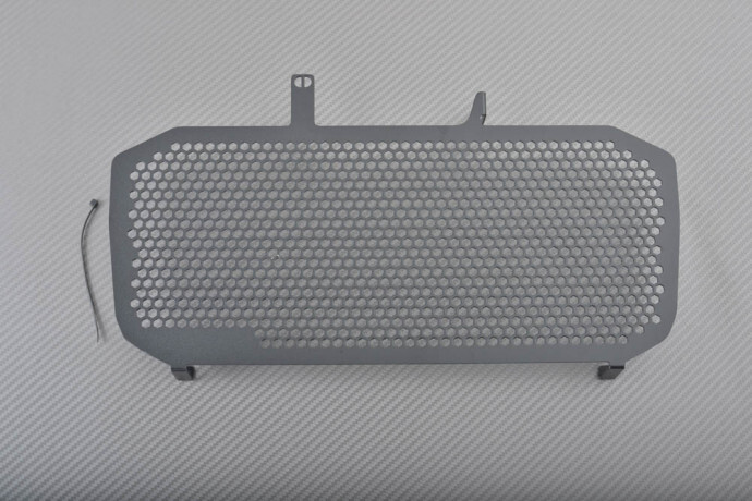 Eviter les fuites de radiateur sur Honda Forza 750 grille noire
