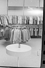 Altes Foto-Negativ, Kaufhaus, Bekleidung 1968 (5)