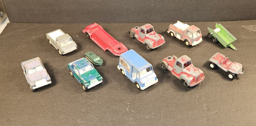 VINTAGE LOT OF 10 DIECAST METAL TOOTSIETOY CARS, TRUCKS, VAN TOY LOT AS IS