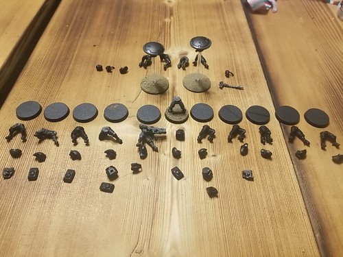 Tau Warhammer 40k Aim Marker Lights X 2 And Assorted Bits To Make A 10 Man Squad - Picture 3 of 3