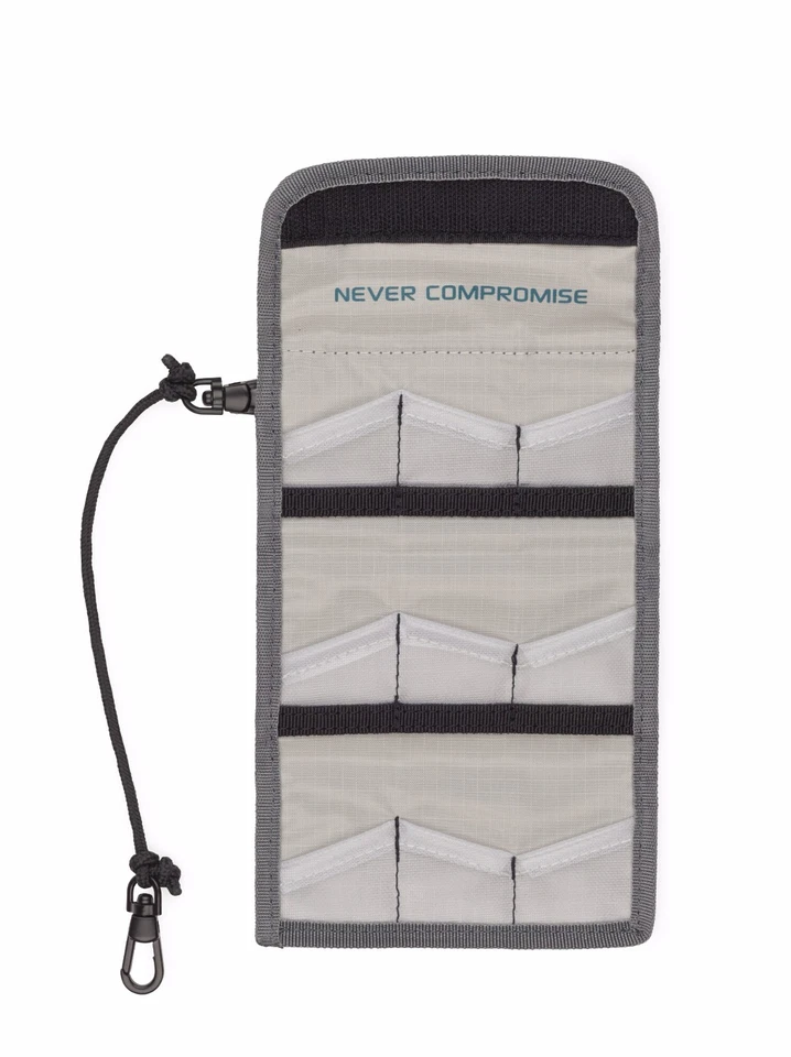 Tenba Tools Reload SD 9 - Gris - Cartera con tarjeta de memoria SD Foto 2 de 4