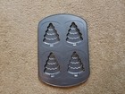 WILTON CHRISTMAS TREE COOKIE, RICE CRISPIE TREAT, BROWNIE, MINI CAKES PAN