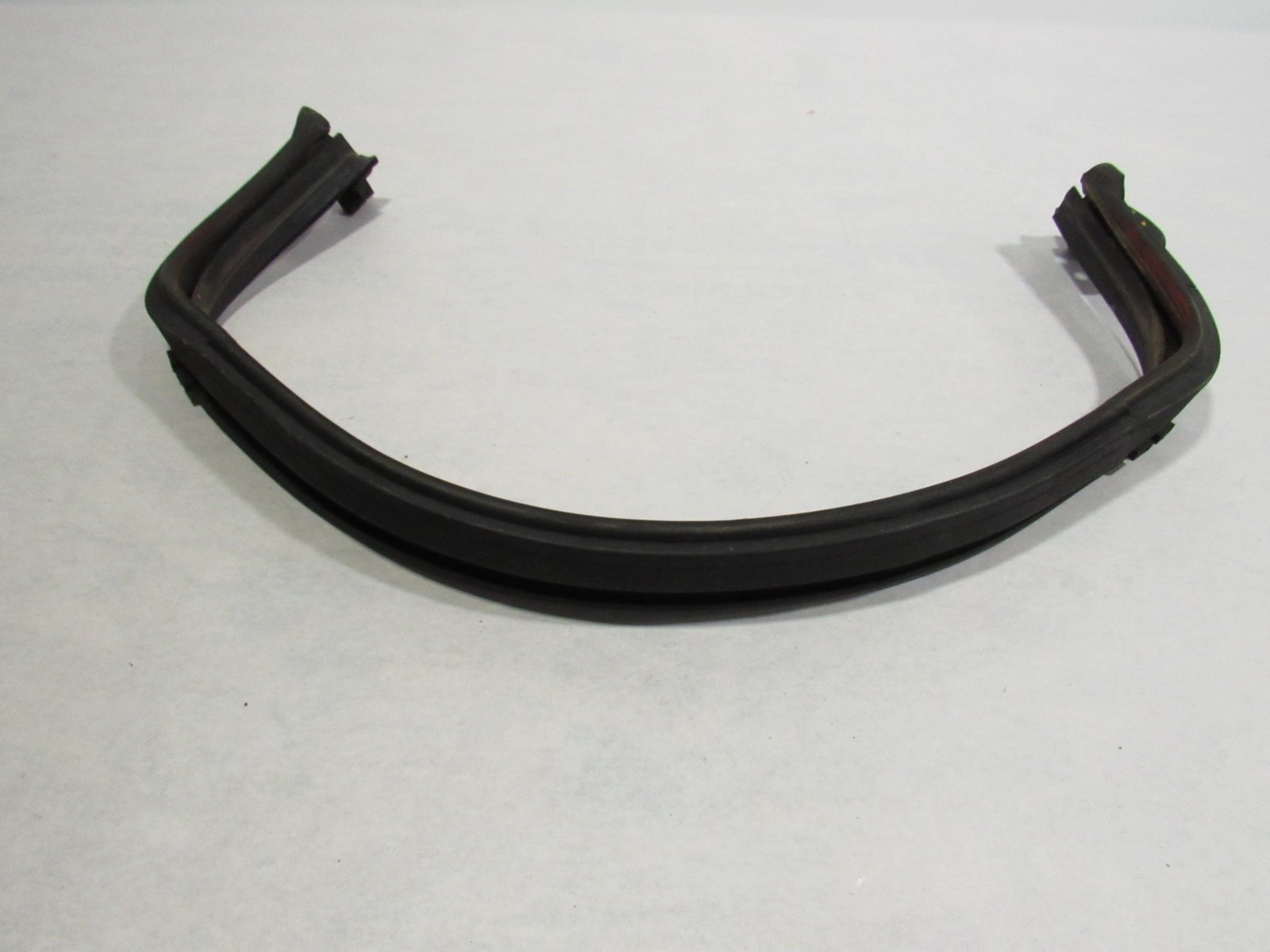 Ferrari 488 Spider 2017 Rear External Window Glass Seal Weather Strip 15-19 |@2