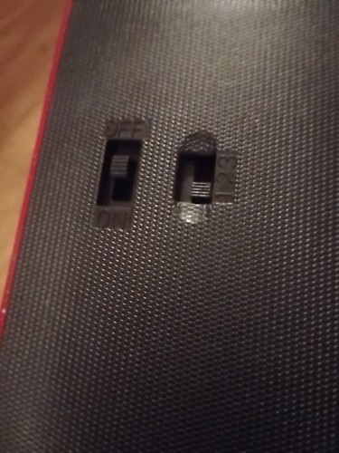 1 Badd Ride 2006 rot mit Streifen Ford Mustang GT RC Auto 49MHz Maßstab 1:18 - Bild 6 von 10