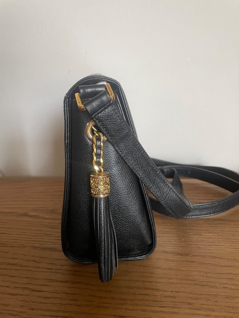 Valentino Garavani Vintage Leather Tassel Flap Shoulder Bag Black Excellent Jap thumbnail 14