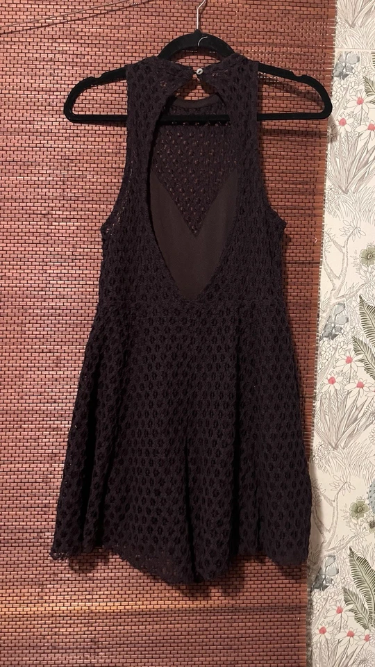 Mameluco Silence + Noise Anthropologie Marrón Sin Mangas Espalda Abierta Encaje Ajuste Midi M Foto 3 de 4