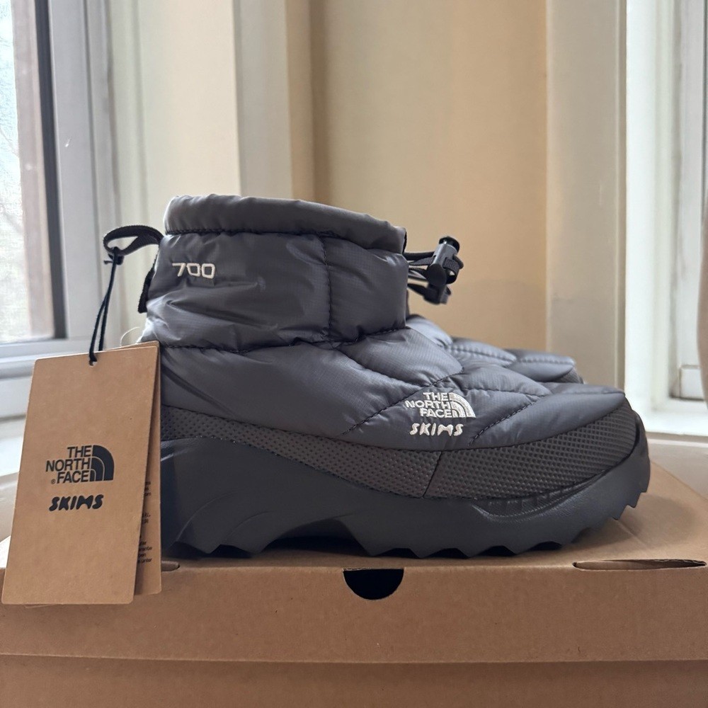North Face x Skims Nuptse Traction Chukka Boots Gunmetal Men's 6