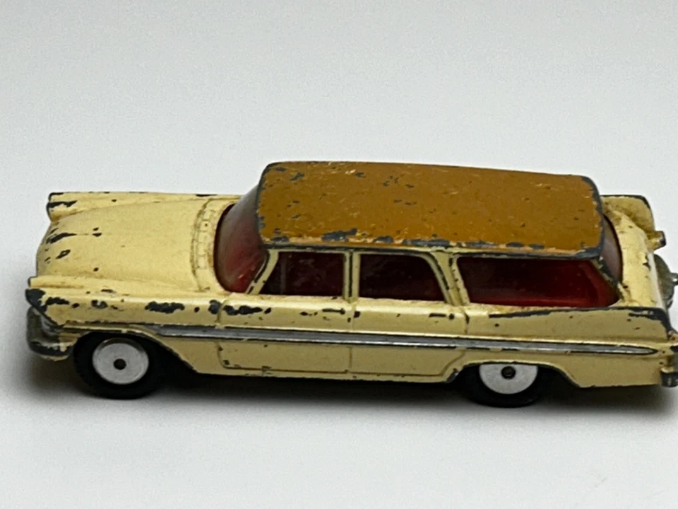 Corgi No. 219 Plymouth Sports Station Wagon - Image 4 of 4