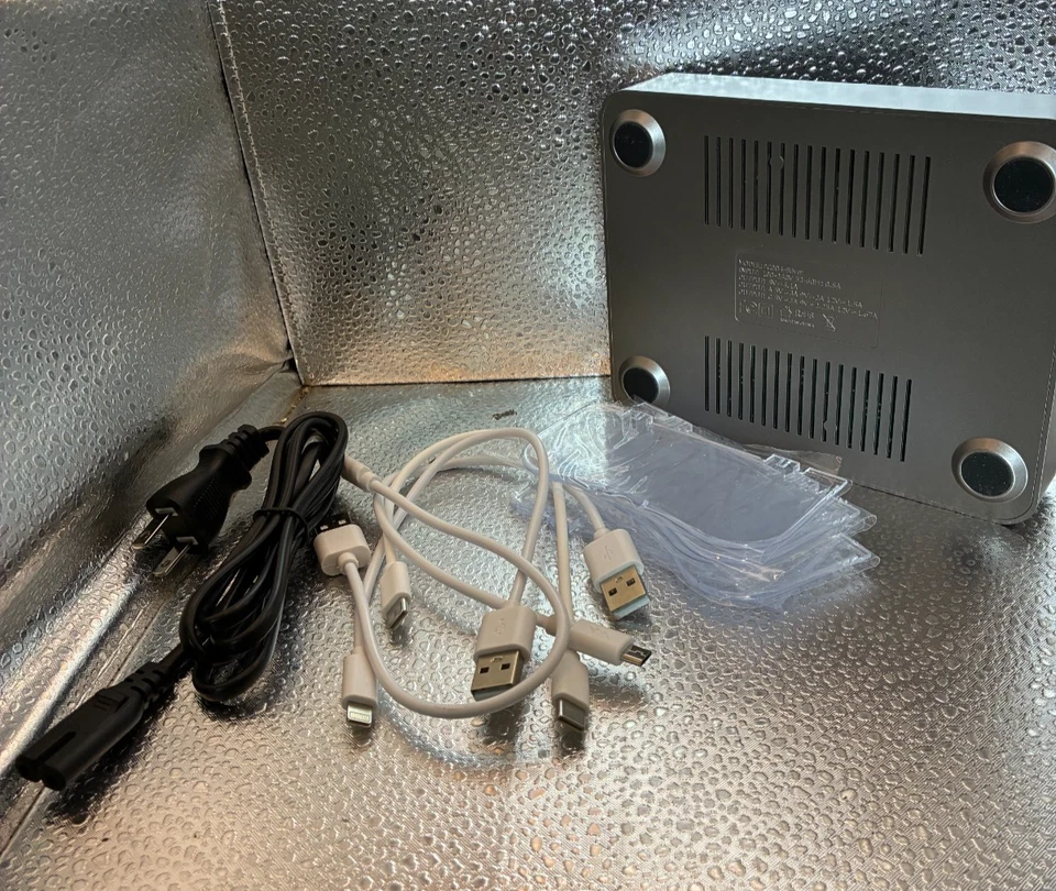 4 Port USB Charging Station - Multi Device Charger Organizer - Silver - Image 4 of 4