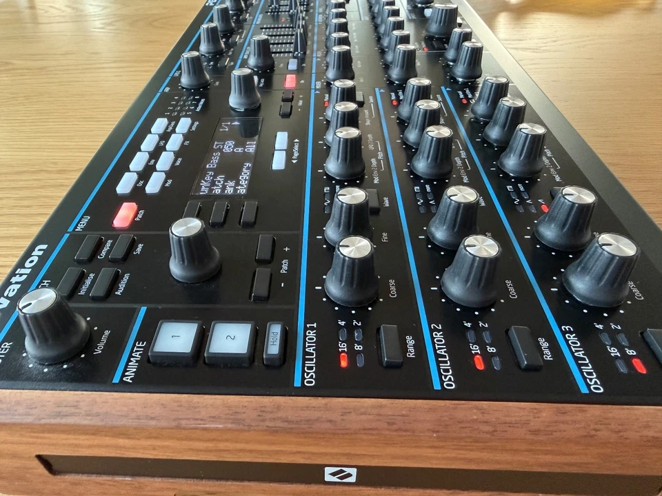 Novation Peak Desktop Synthesizer - Bild 3 von 4