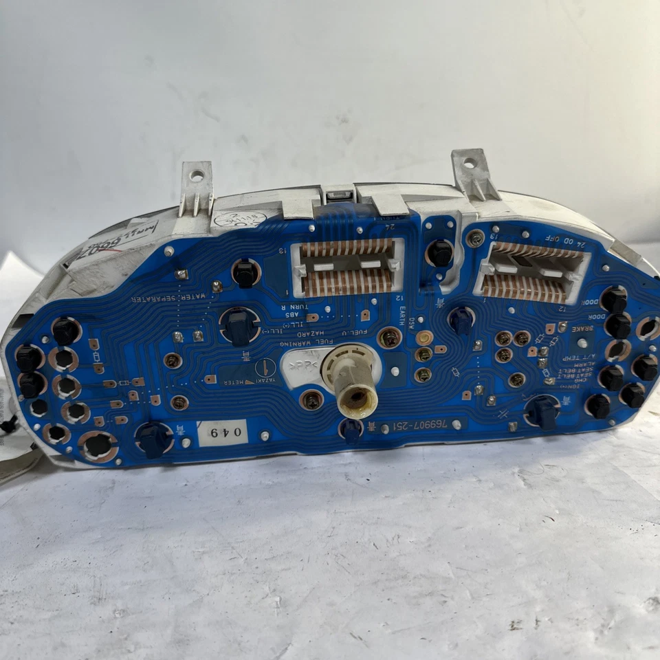 1993 1994 CHEVROLET COLT SPEEDOMETER CLUSTER E4 Foto 4 de 4