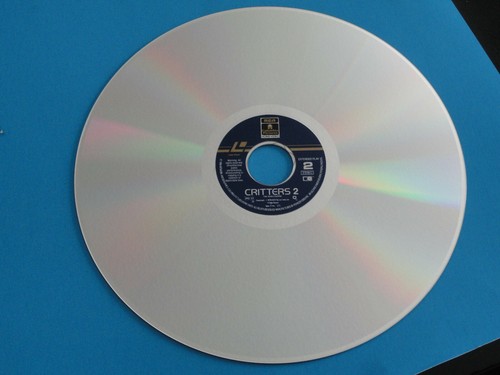CRITTERS 2 12" LASERDISC 1988 EXCELLENT CONDITION CUT OUT HOLE - Photo 5/5