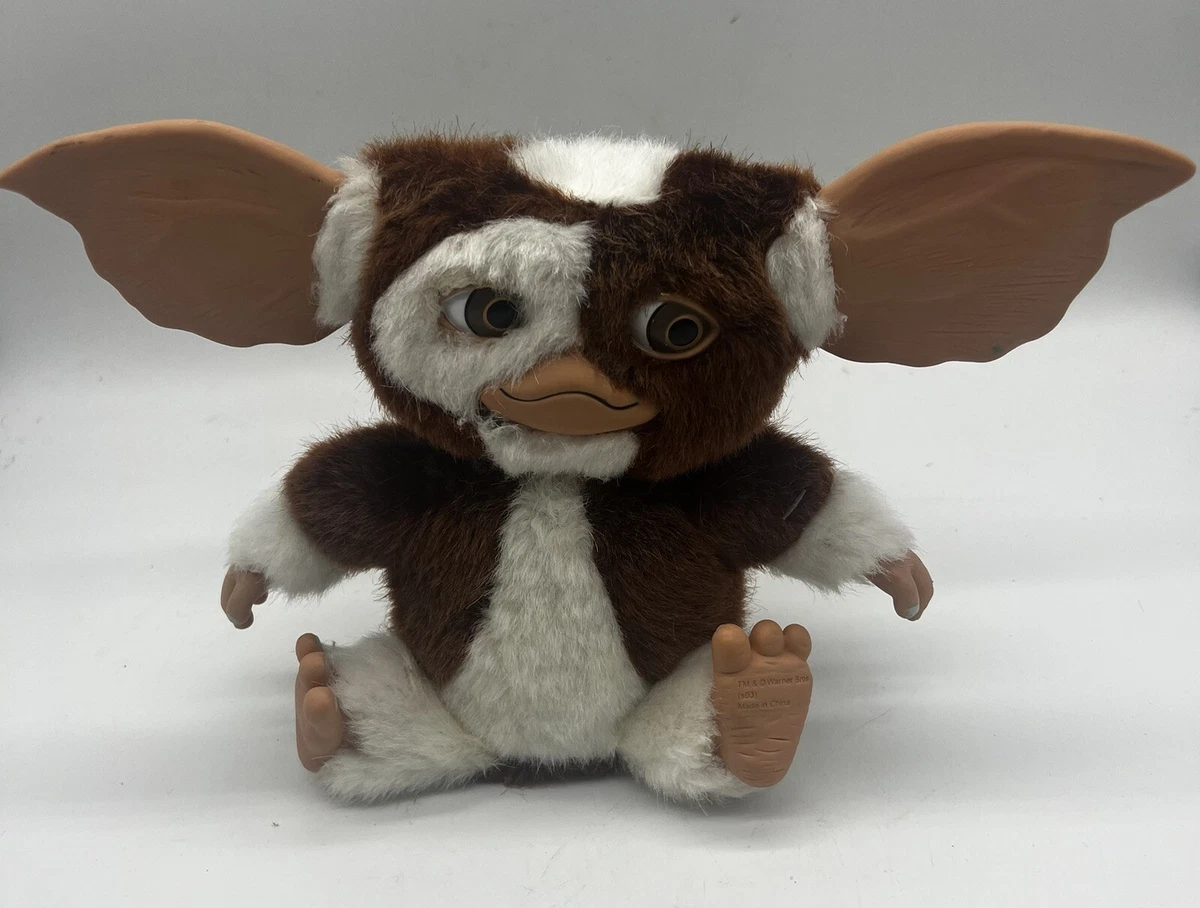  Gremlins - Deluxe Plush - Gizmo : NECA: Toys & Games