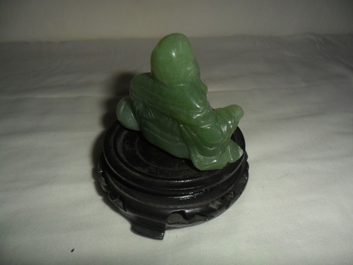 Scultura Di Buddha ridente In Giada e base in legno - Foto 4 di 7