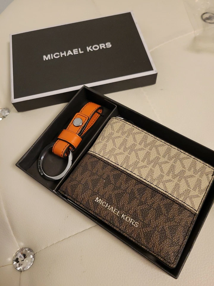 MICHAEL KORS MEN’S WALLET & KEY CHAIN GIFT SET BRN/HMP/ORG MSRP $168 - Image 2 of 4