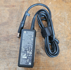 Original Original HP Laptop Ladegerät 19,5V HSTNN-DA17 40W 50/60Hz 608423-002 AC