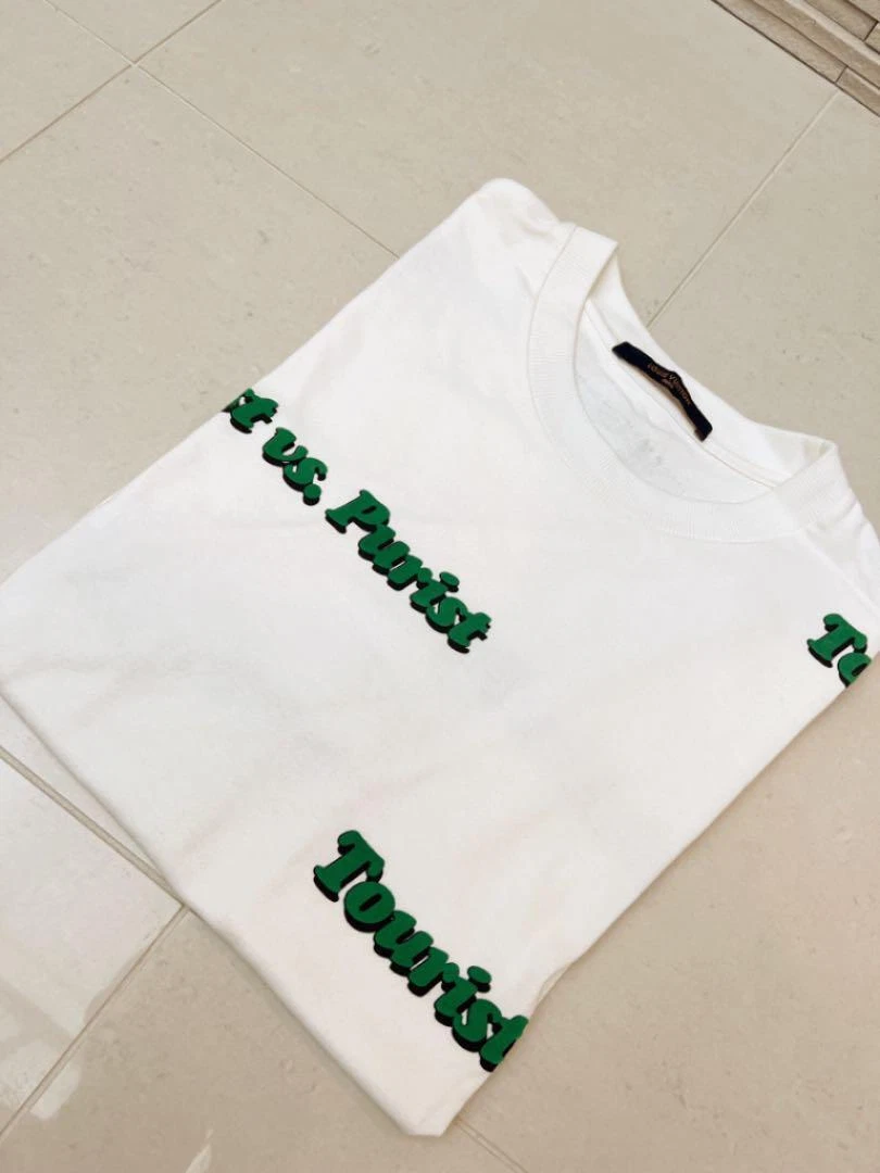 LOUIS VUITTON Tourist vs purist T-shirt Size S Authentic Men Used from Japan
