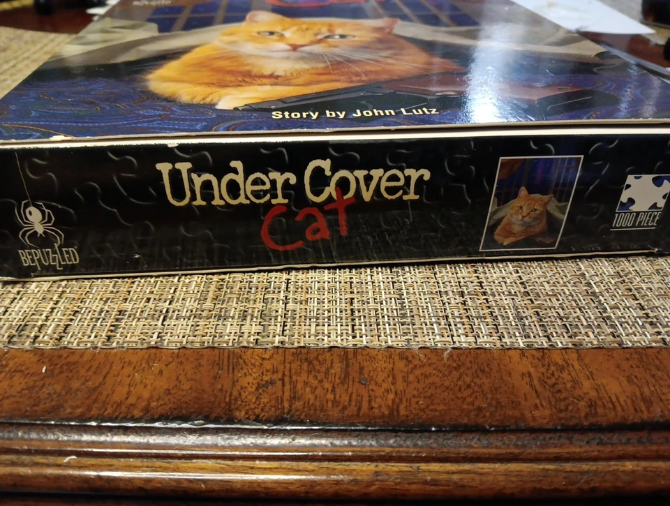 BePuzzled UNDER COVER CAT 1000 Pc Puzzle/Story John Lutz Solve The Mystery VG+ - Image 2 of 4