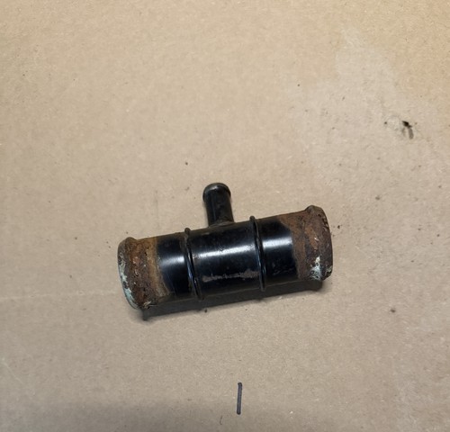 92-94 CORVETTE C4 HEATER WATER BYPASS VALVE OUTLET TEE 10157956