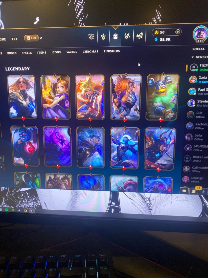 league account/Valorant account tons of skins - Image 4 of 4