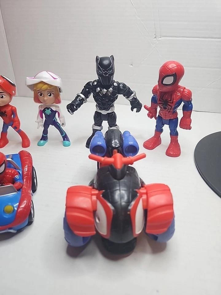Lote de 10 figuras de acción y mini coches Spidey And His Amazing Friends de 4 a 5" Foto 4 de 4