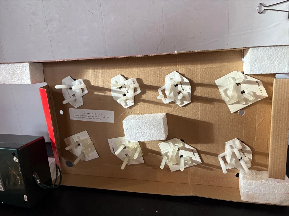 Banda de marcha do Papai Noel Mr Christmas com ratos chapéu vermelho / - Imagem 4 de 4