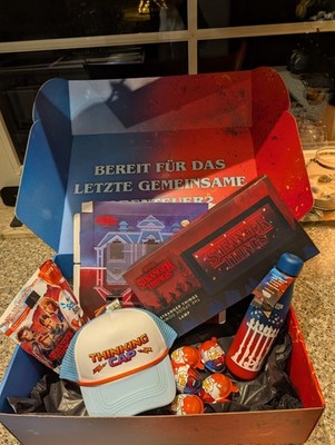 Streng Limitierte Stranger Things Kinder Joy Sammlerbox