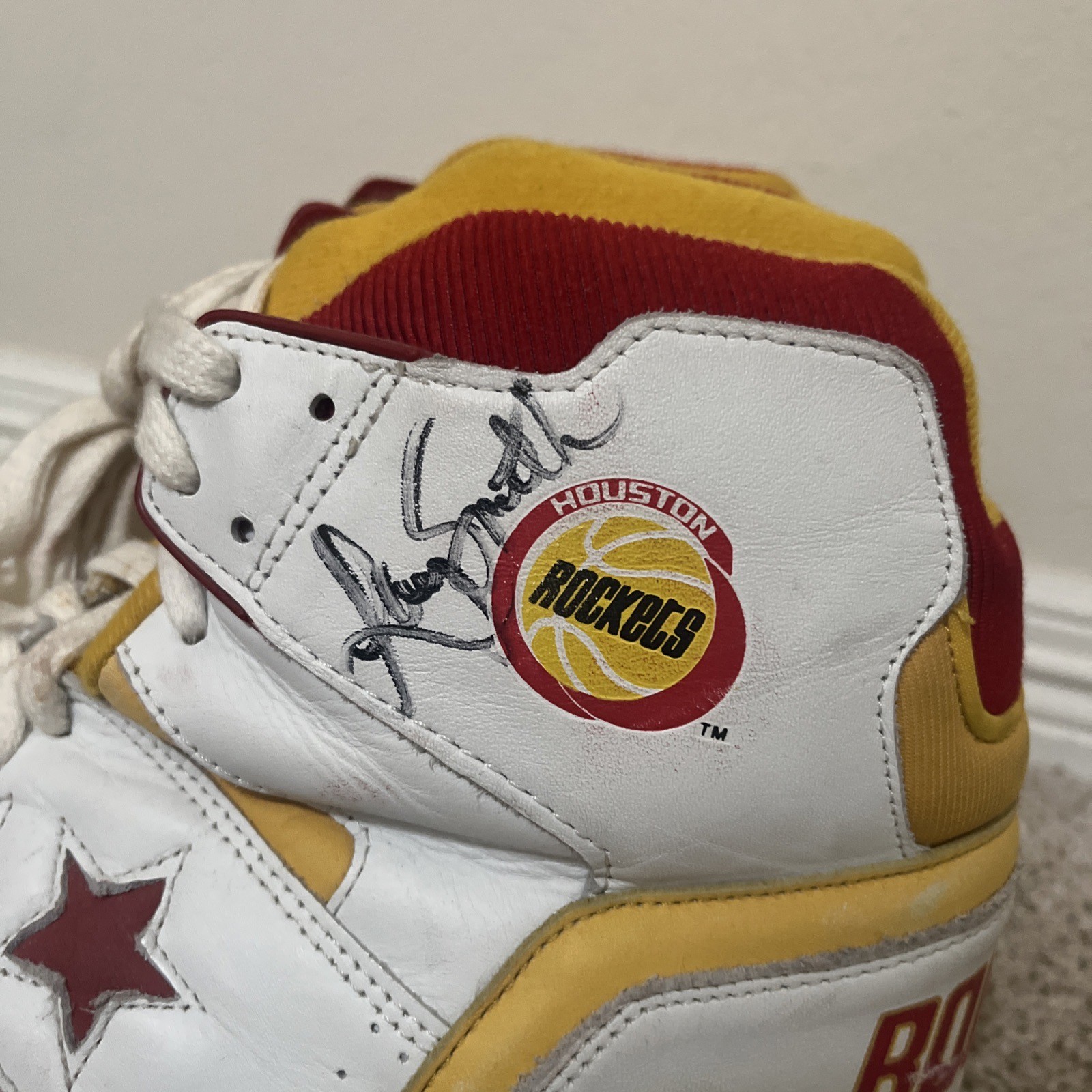 Larry Smith "Game-Used" & "Auto" Houston Rockets Converse Basketball Shoes view 4