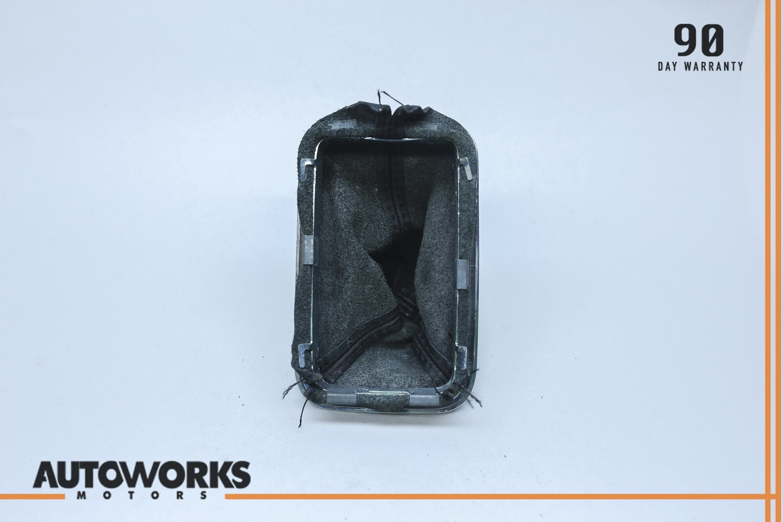 08-12 Maserati Quattroporte M139 Automatic Transmisssion Shifter Boot Trim OEM