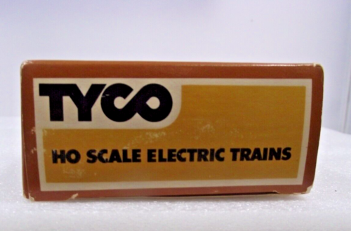 TYCO HO Scale CP Rail Canadian Pacific 50' Plug Door Reefer Box Car #339D - Picture 2 of 9