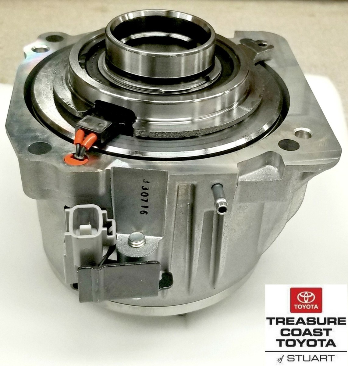 NEW OEM TOYOTA VENZA 2009-2014 & 2009-2013 MATRIX REAR