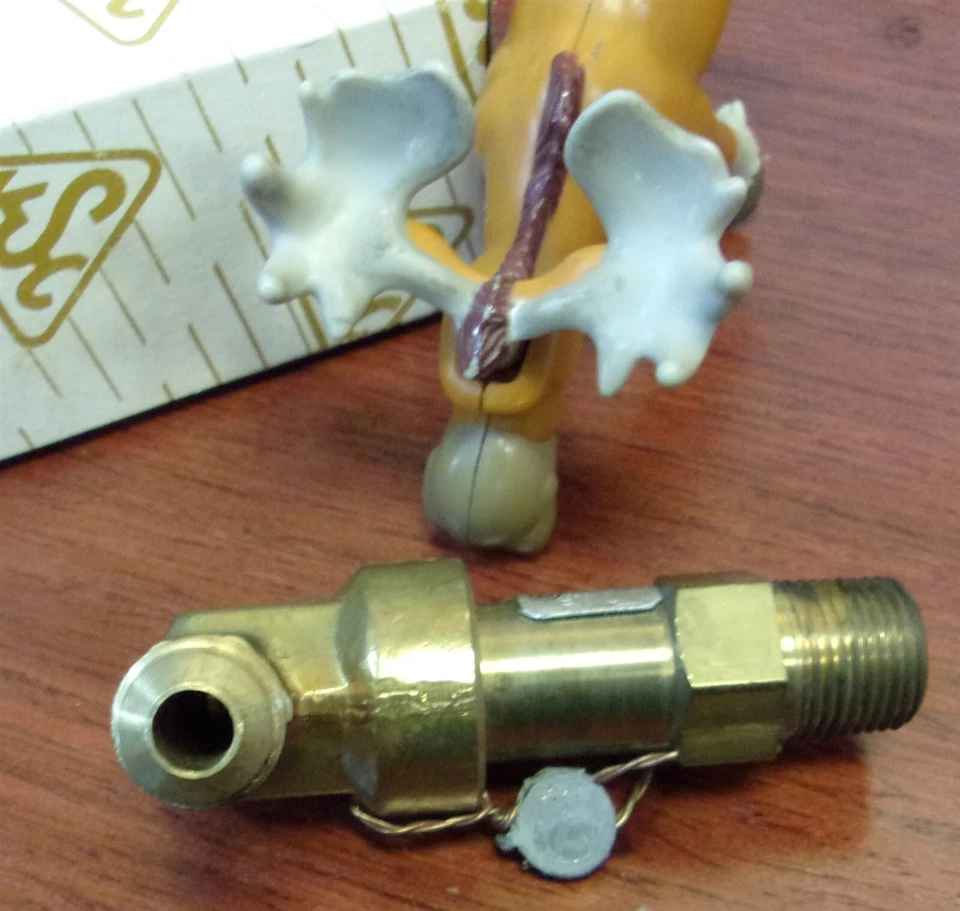 Superior Valve 3214-350 Pressure Relief Valve 3/8" 350psi - Image 4 of 4