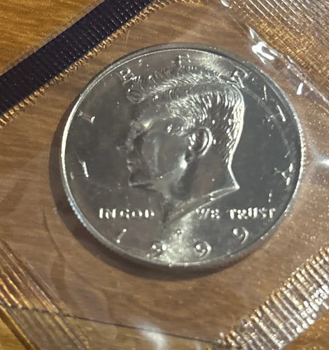 1999 P Kennedy Half Dollar Uncirculated from Mint Set