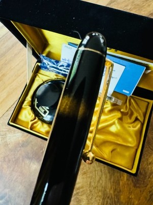 Namiki Yukari Maki-e Fountain Pen - Double Crane- medium gold nib