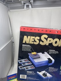 Nintendo Entertainment System NES Sports Set Console w zapper & 6 controllers
