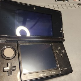 Nintendo 3DS System - Cosmo Black - W/Charger 