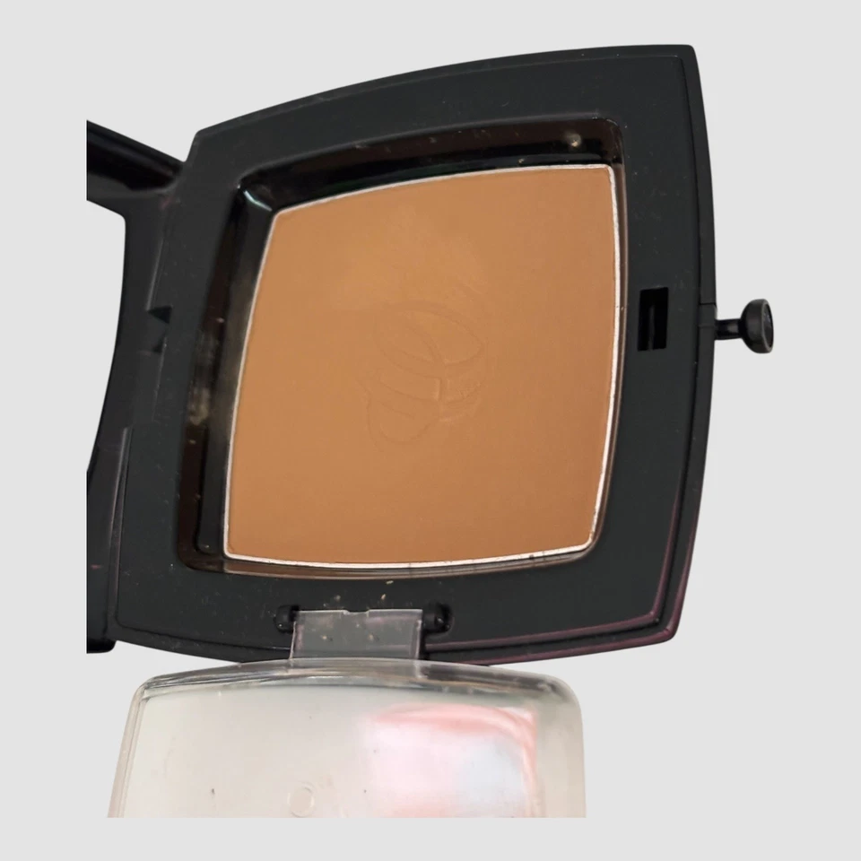 Impact Fix Prism Two Way Cake in No. 35 Ocher Beige by Omar Sharif Cosmetics 14g - Image 2 of 4