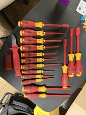 Wiha 322Z 16-Piece 1000-Volt Insulated Nut Driver And Torx Driver Set