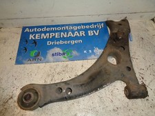 Triangle de suspension Toyota CARINA