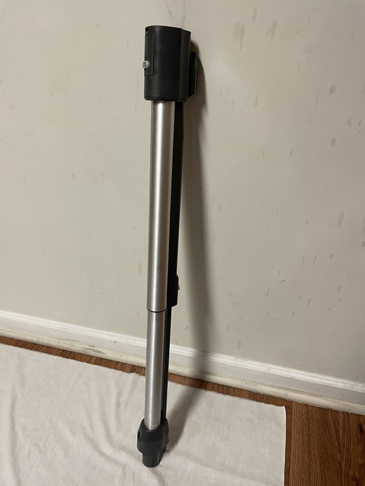 Picture 1 of 6