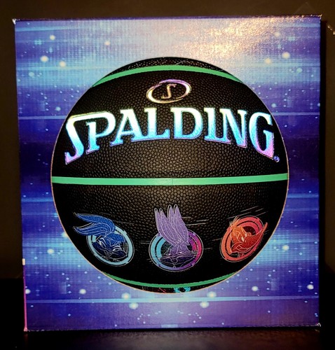 SPACE JAM SPALDING 'SHINE' 29,5" Space Jam Basketball *NUOVO CON SCATOLA* fondo di magazzino - Foto 3 di 8