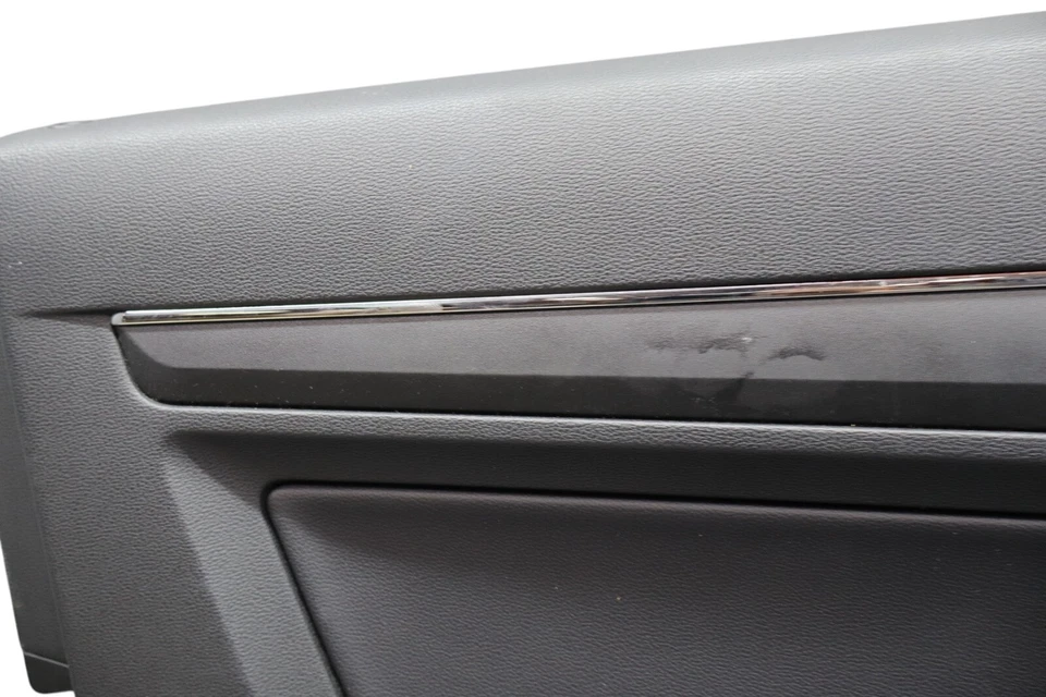 10-13 Mercedes E550 E350 W207 Coupe Left Side Interior Door Panel Black Oem - Image 2 of 4