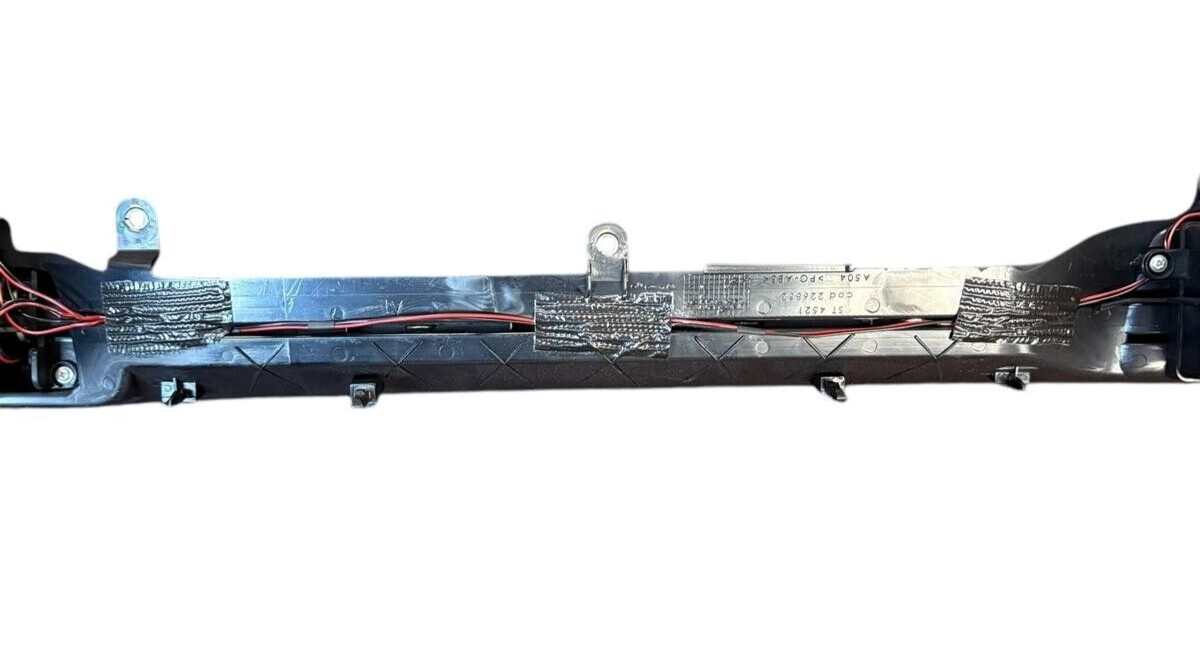 2014-2020 MASERATI QUATTROPORTE FRONT CENTER RIGHT VENT TRIM 670011057 OEM