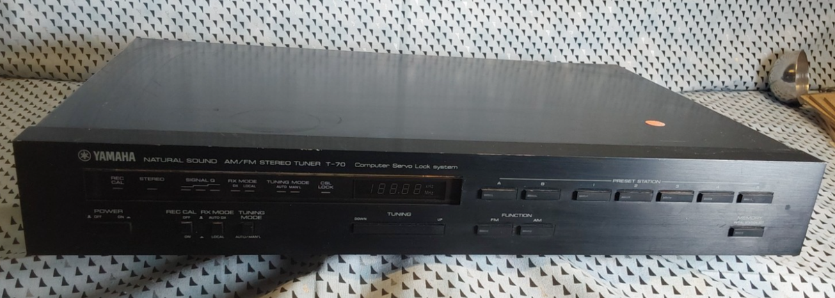 Yamaha T-70 Natural Sound AM/FM Stereo Tuner | eBay